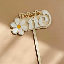 Load image into Gallery viewer, Personalised age ONE Daisy Cake Topper // ONE cake topper
