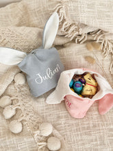 Load image into Gallery viewer, Personalised easter gift bag // white and blue
