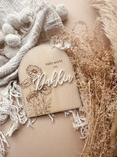 Load image into Gallery viewer, Personalised sunflower annoucement sign
