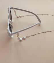 Load image into Gallery viewer, BRIDE Pearl heart shaped eyewear // Bridal &amp; Hens accessories
